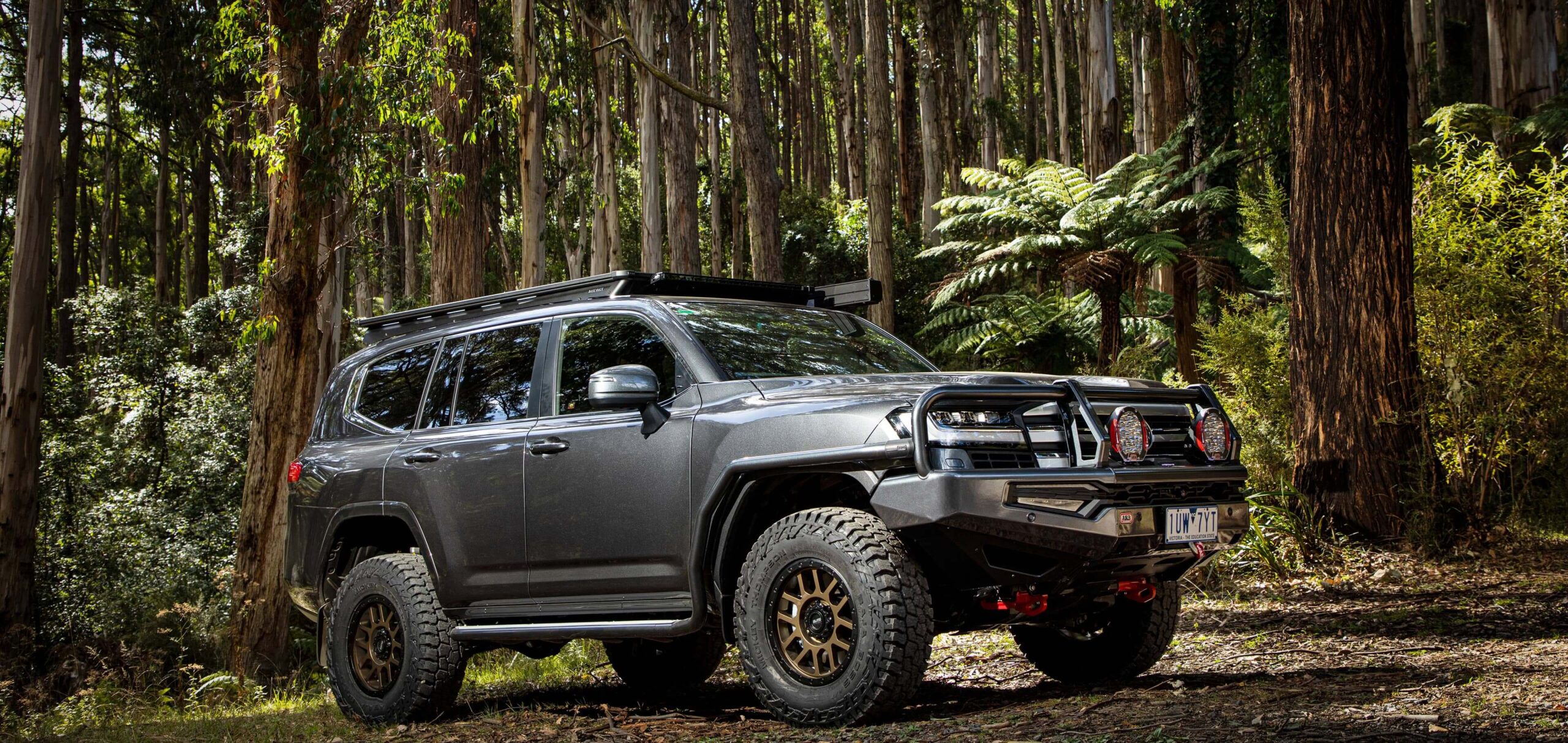 Luxury Safari Vehicle Hire In Uganda